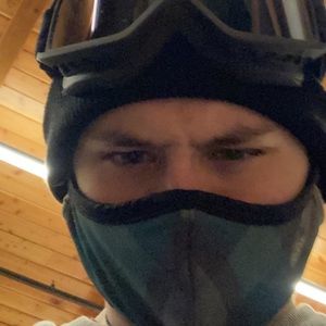 Meet your Posher, Holden